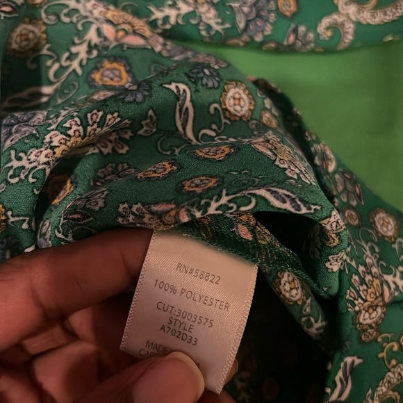 Max Studio Green Smocked Peplum Blouse size XL - Picture 5 of 5